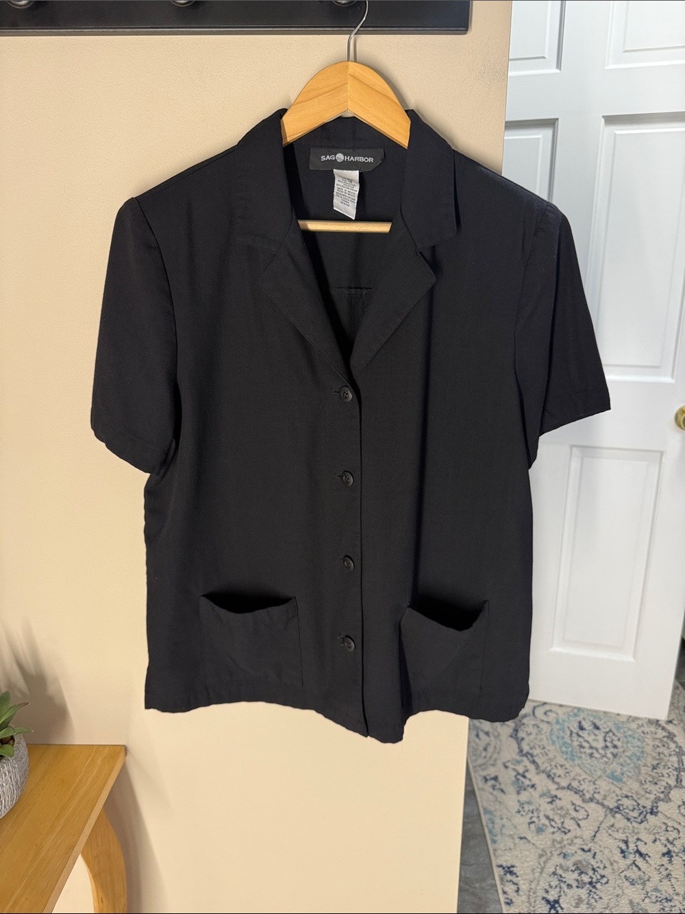 Sag Harbor black short sleeve button down top with shoulder pads